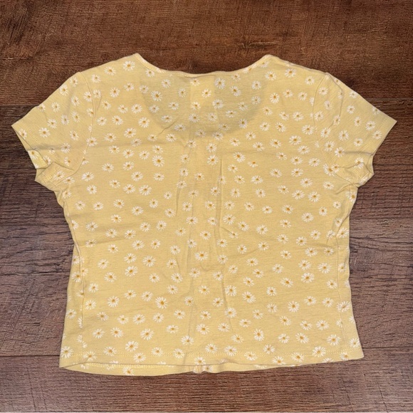 Y2K Yellow Daisy Floral Print Button Down Crop Top - Picture 3 of 8